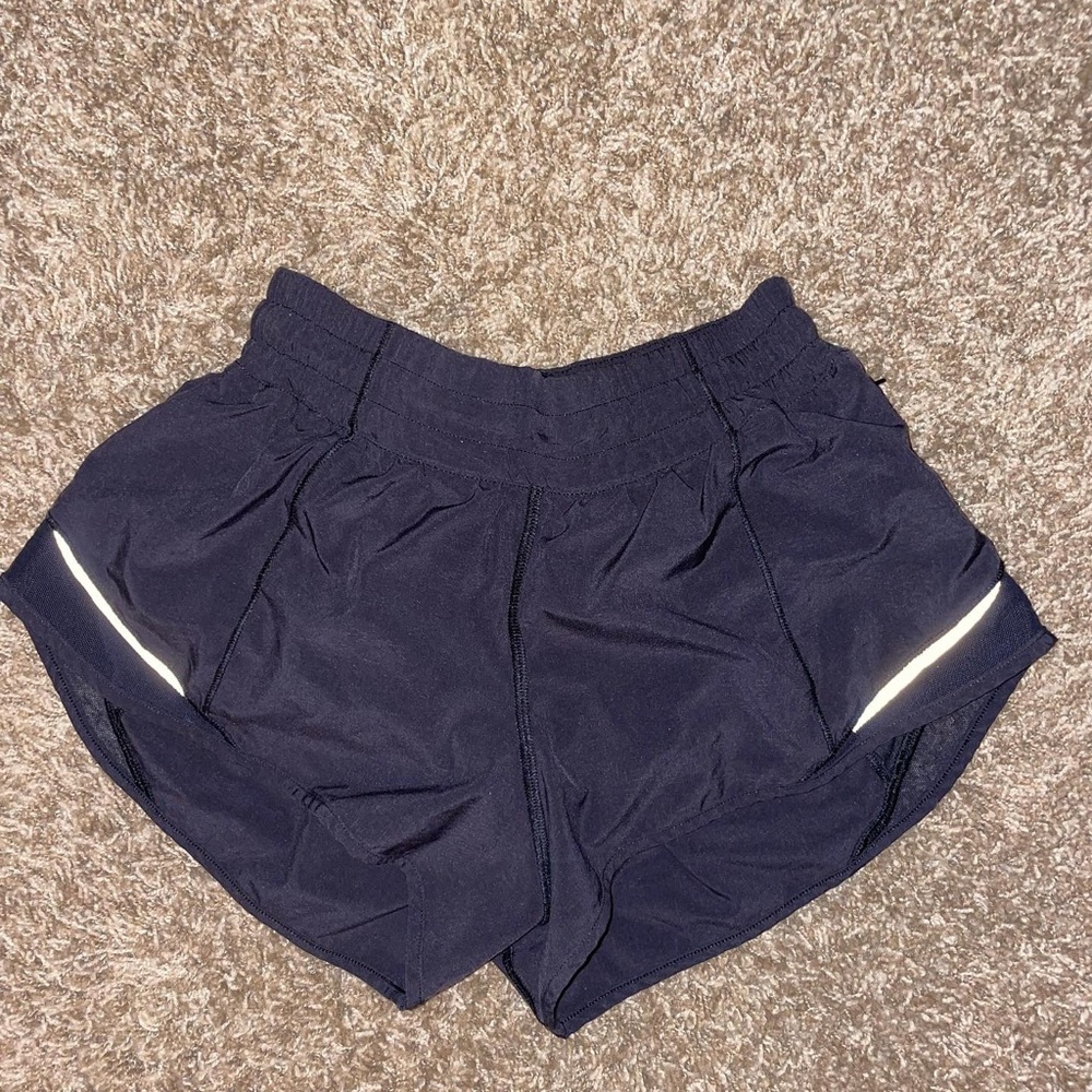 Lululemon Hotty Hot shorts